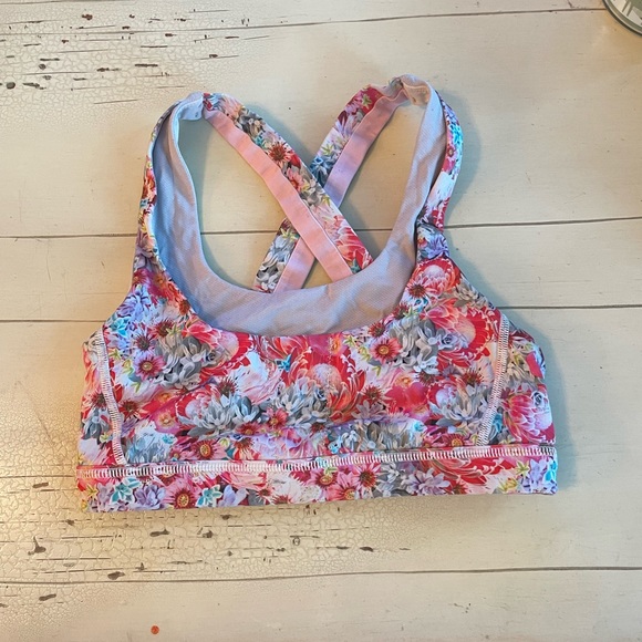 Lululemon sports bra 4 - Picture 1 of 2